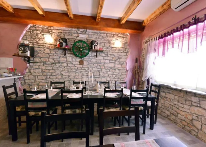 Authentic Istrian For Unforgettable 3* 보드냔