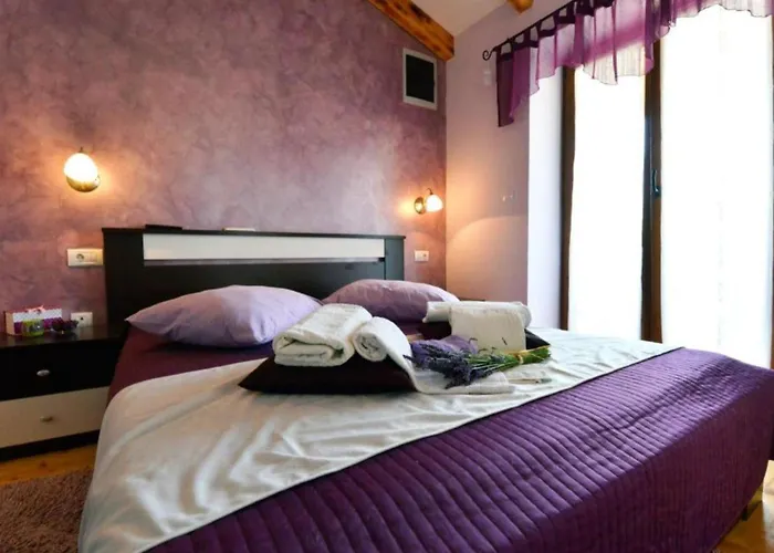 Authentic Istrian For Unforgettable 3* 보드냔